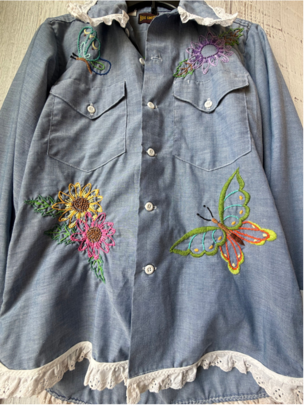 Women's Big Smith Union Made Embroidered Button Down Shirt - Picture 2 of 11